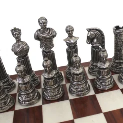 Set di Scacchi Impero Romano in Metallo Marrone