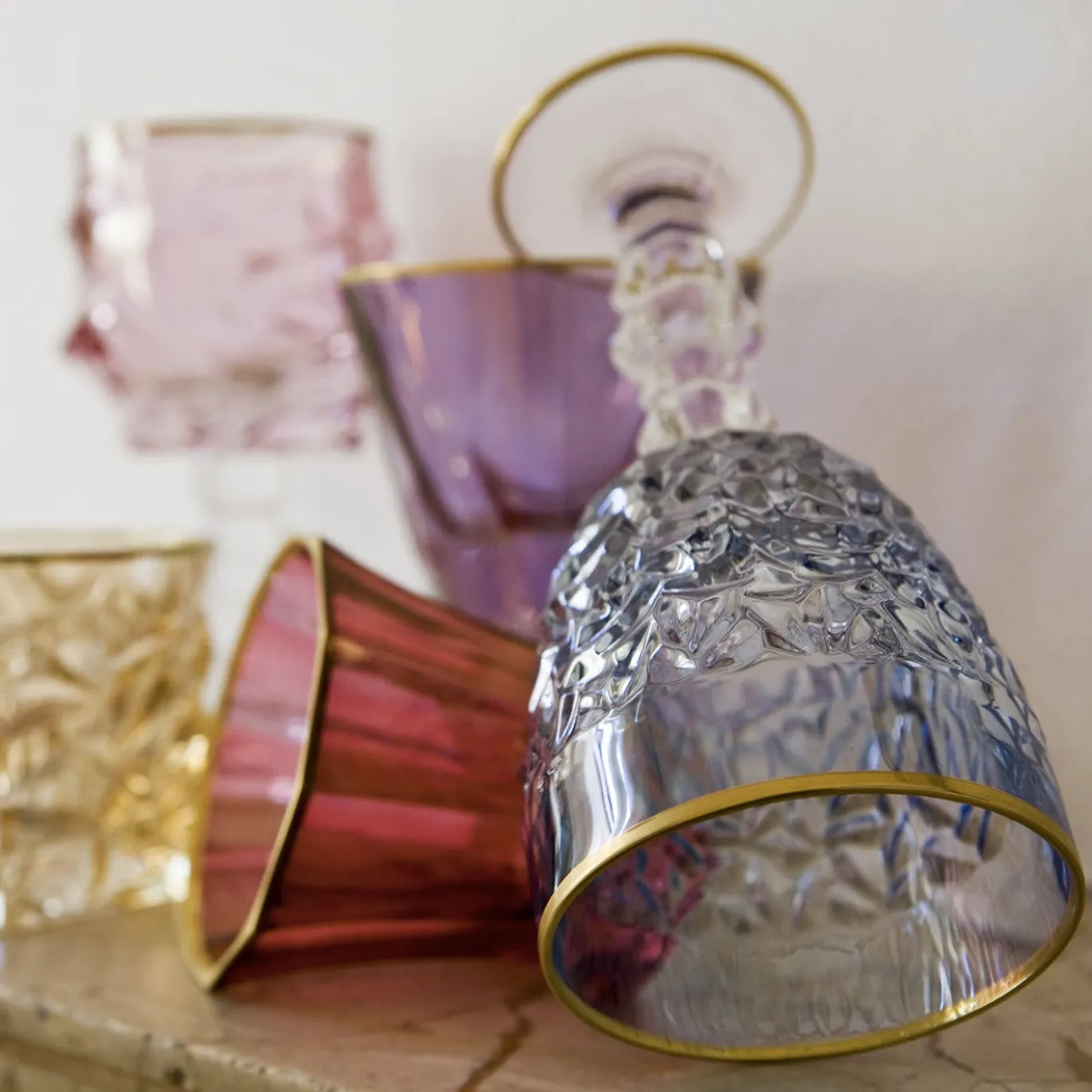 Set di sei calici alti assortiti