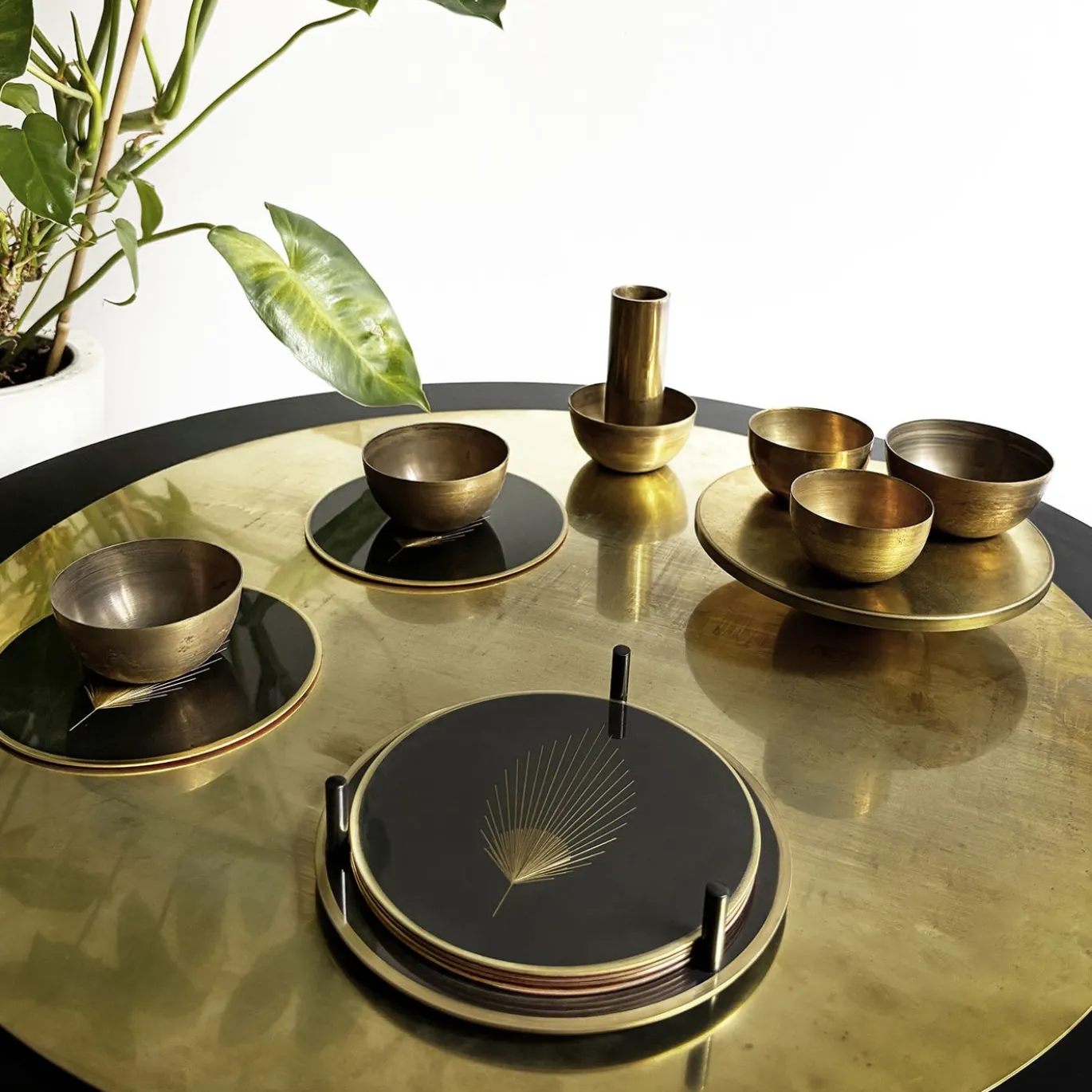 Set di 6 sottobicchieri Phoinix in ottone brunito