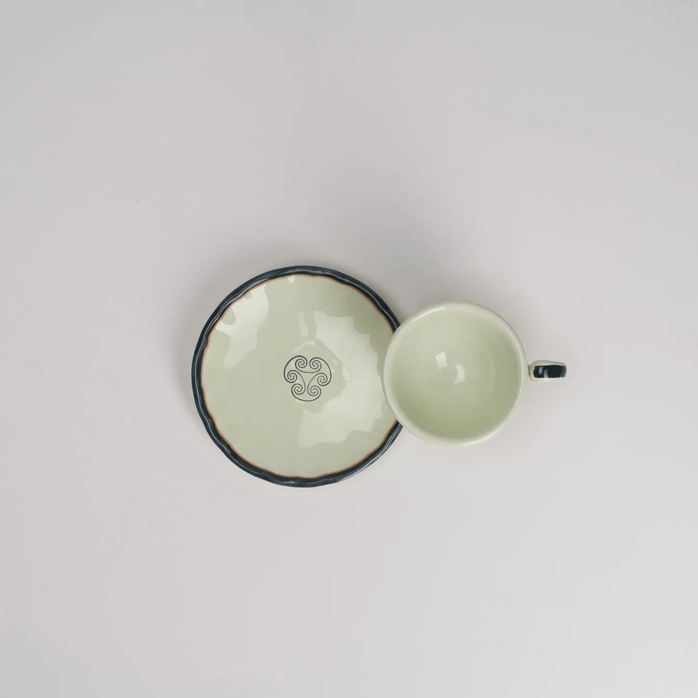 Set di 4 tazze da caffè e piattini in ceramica Monogram Verde Velluto Botanico