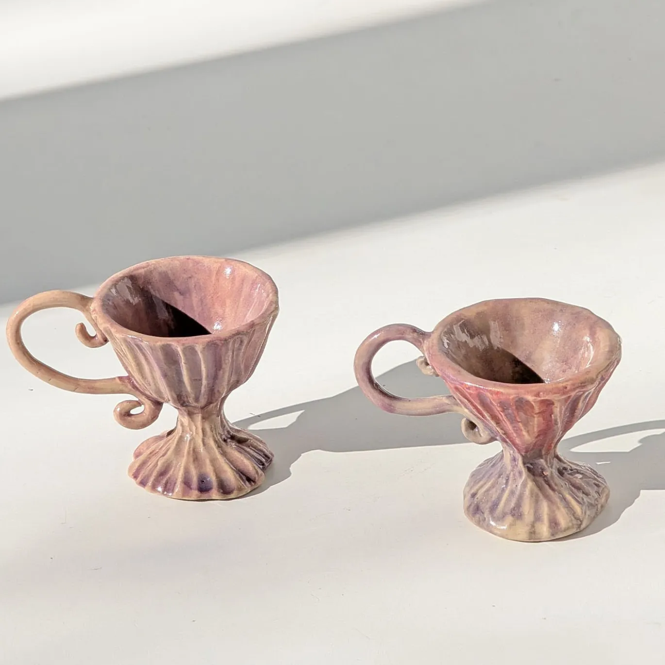 Set di 2 tazze da caffè Rocco in ceramica rosa con manici