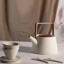 Set di 4 tazze da tè in ceramica bianca
