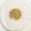 Set di 2 tovagliette rotonde grandi all'uncinetto in cotone bianco