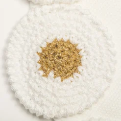 Set di 2 tovagliette rotonde piccole all'uncinetto in cotone bianco