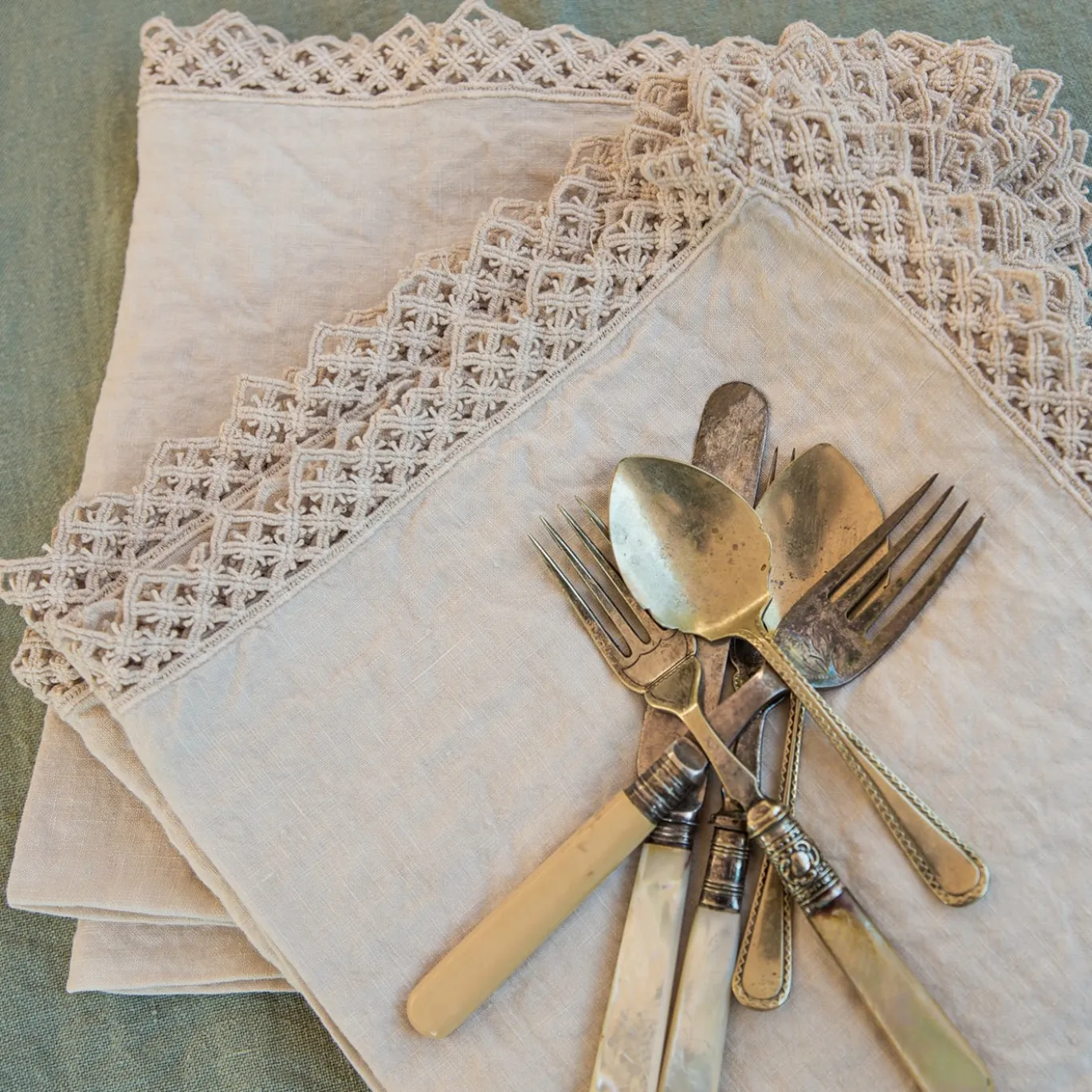 Set di 4 tovaglioli crema con macramè
