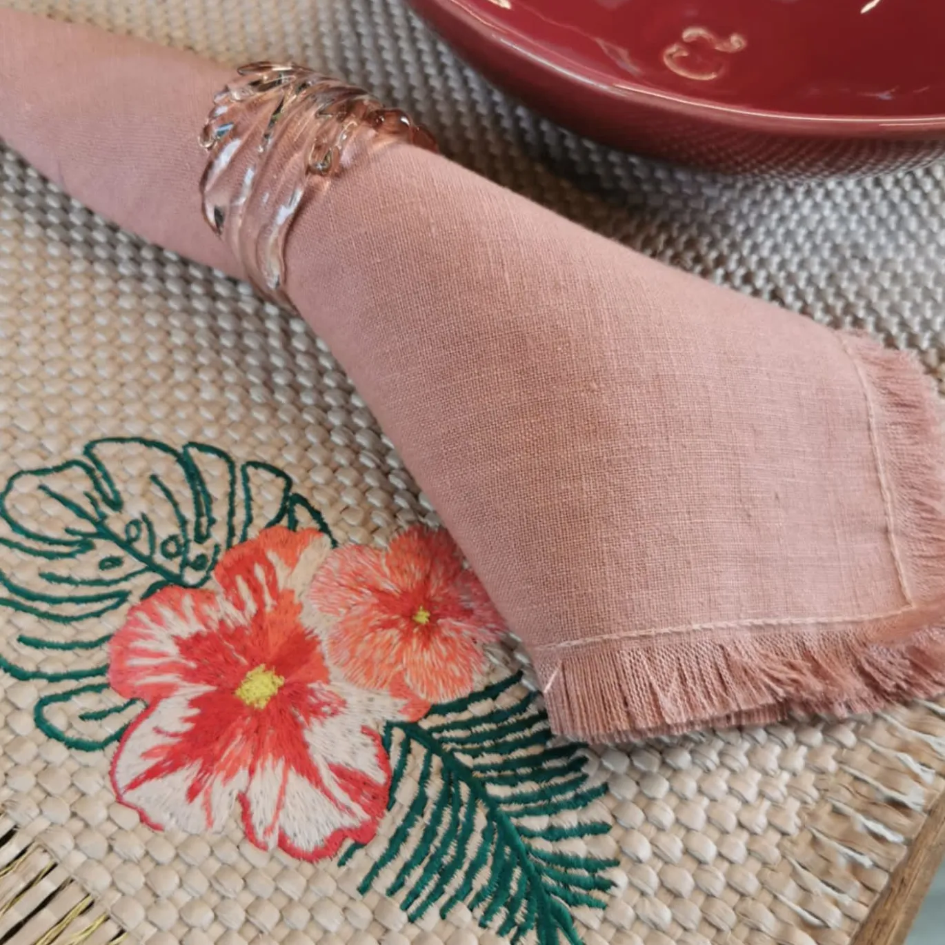 Set di 4 tovaglioli di lusso in puro lino rosa-argento con frange a mano