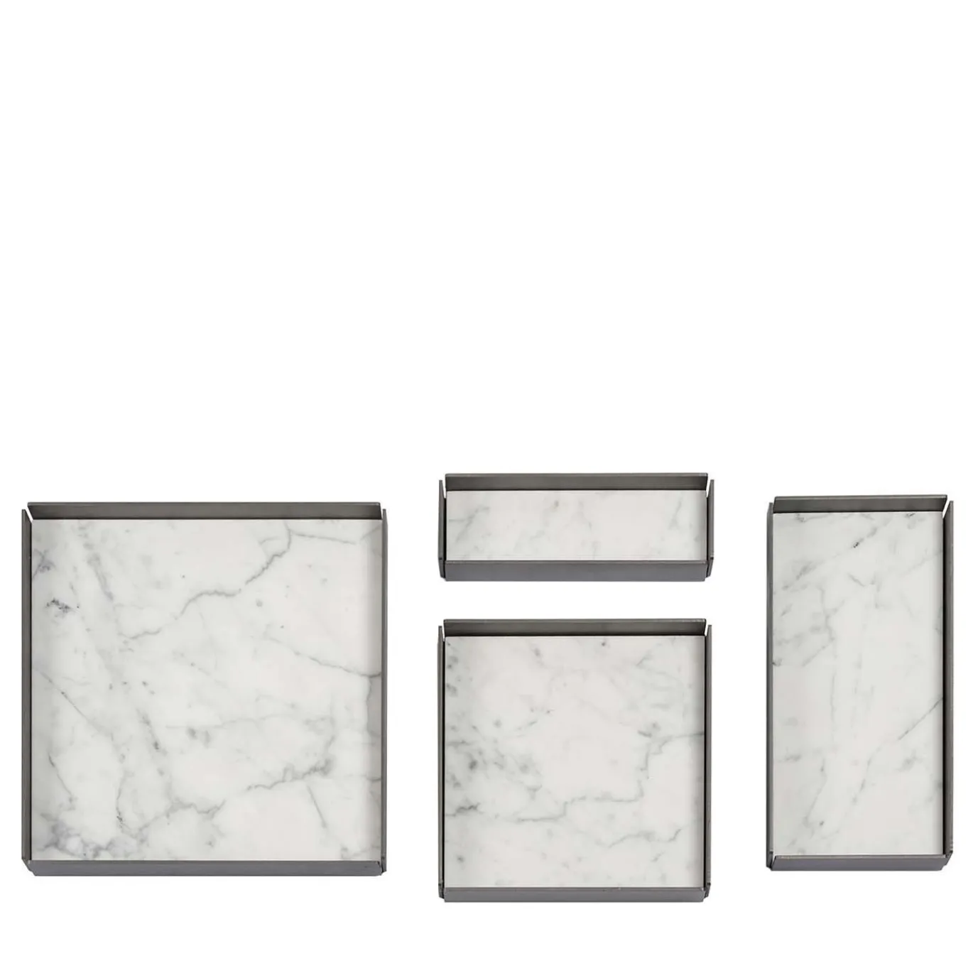 Set di vassoi modulari Fontane Bianche di Elisa Ossino