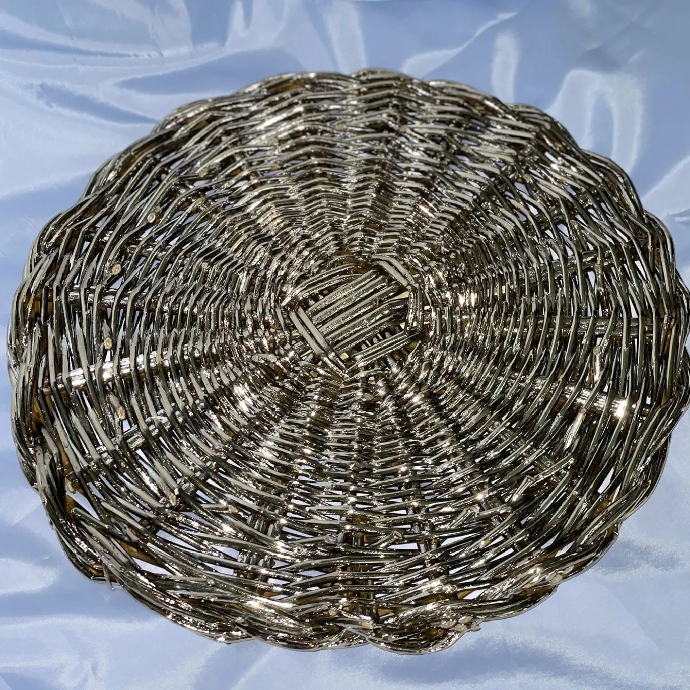 Sottopiatto rotondo intrecciato in argento placcato