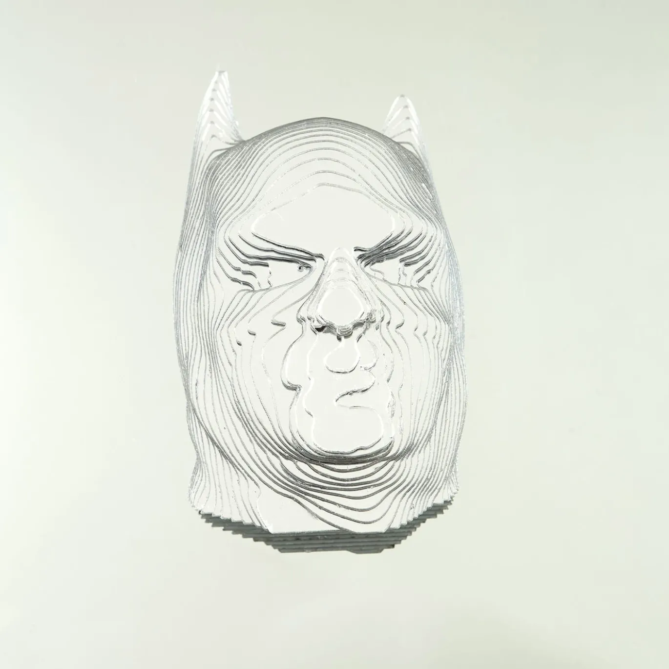 Specchio scultoreo di Batman