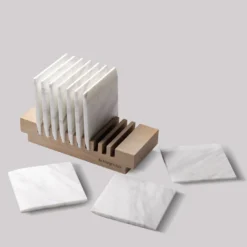Telaiata Quadrata Set di 10 Mini Vassoi in Marmo con Base in Rovere