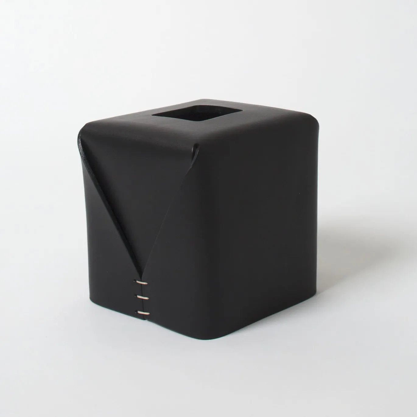 Tissue box Regular quadrato nero di Oscar Maschera