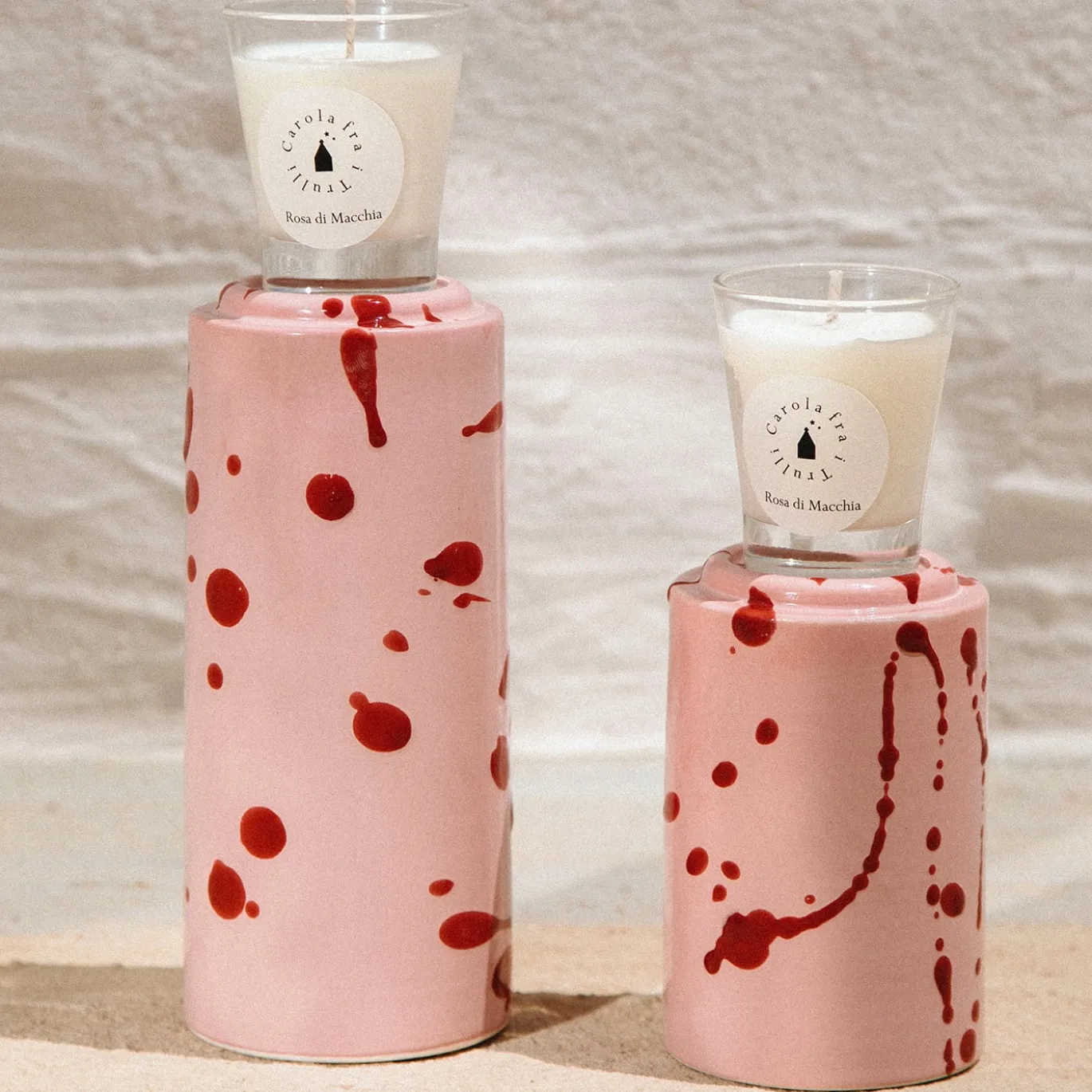 Totem rosa e borgogna con candela profumata Fragranza Blotch Rose