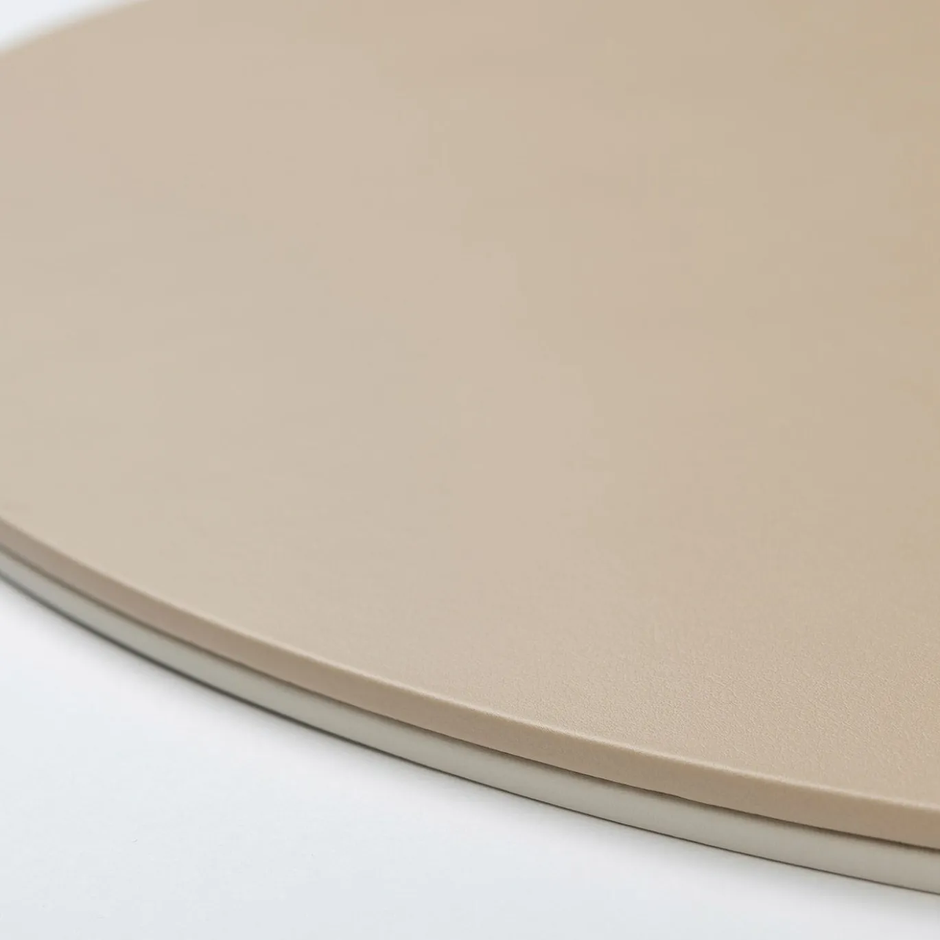 Tovaglietta ovale Mondrian Capuccino Beige e Luna White