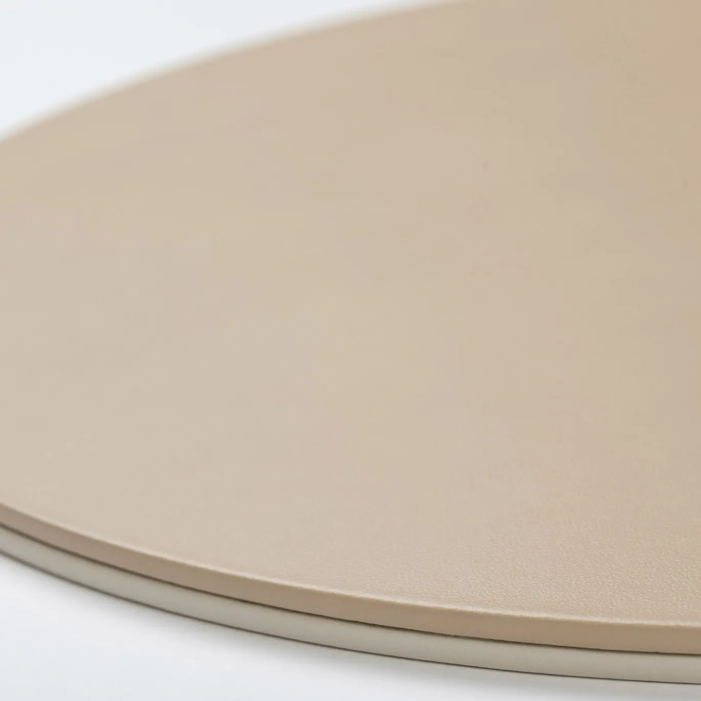 Tovaglietta ovale Mondrian Capuccino Beige e Luna White