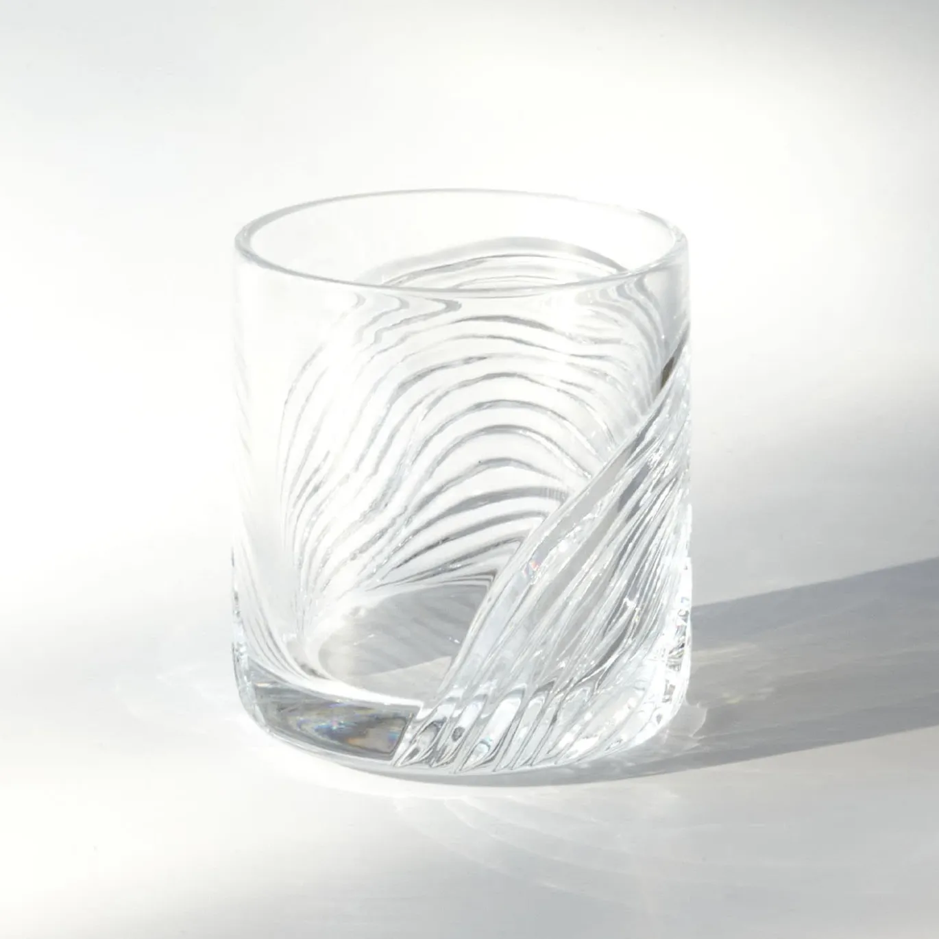 Tumbler in cristallo trasparente Zefiro inciso a mano