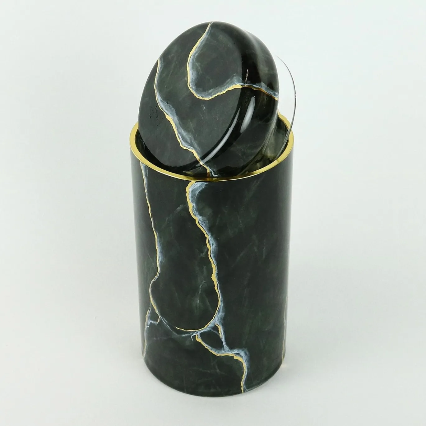 Vaso alto in vetro ispirato al marmo nero Portoro