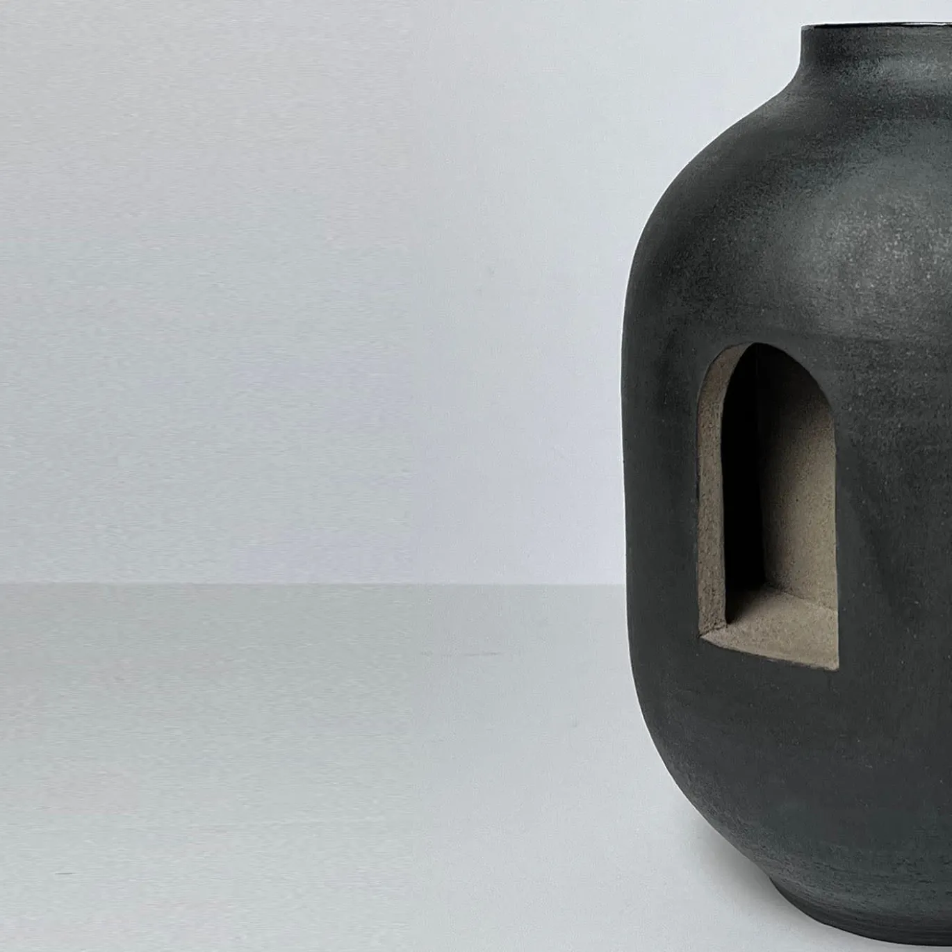 Vaso nero Grès