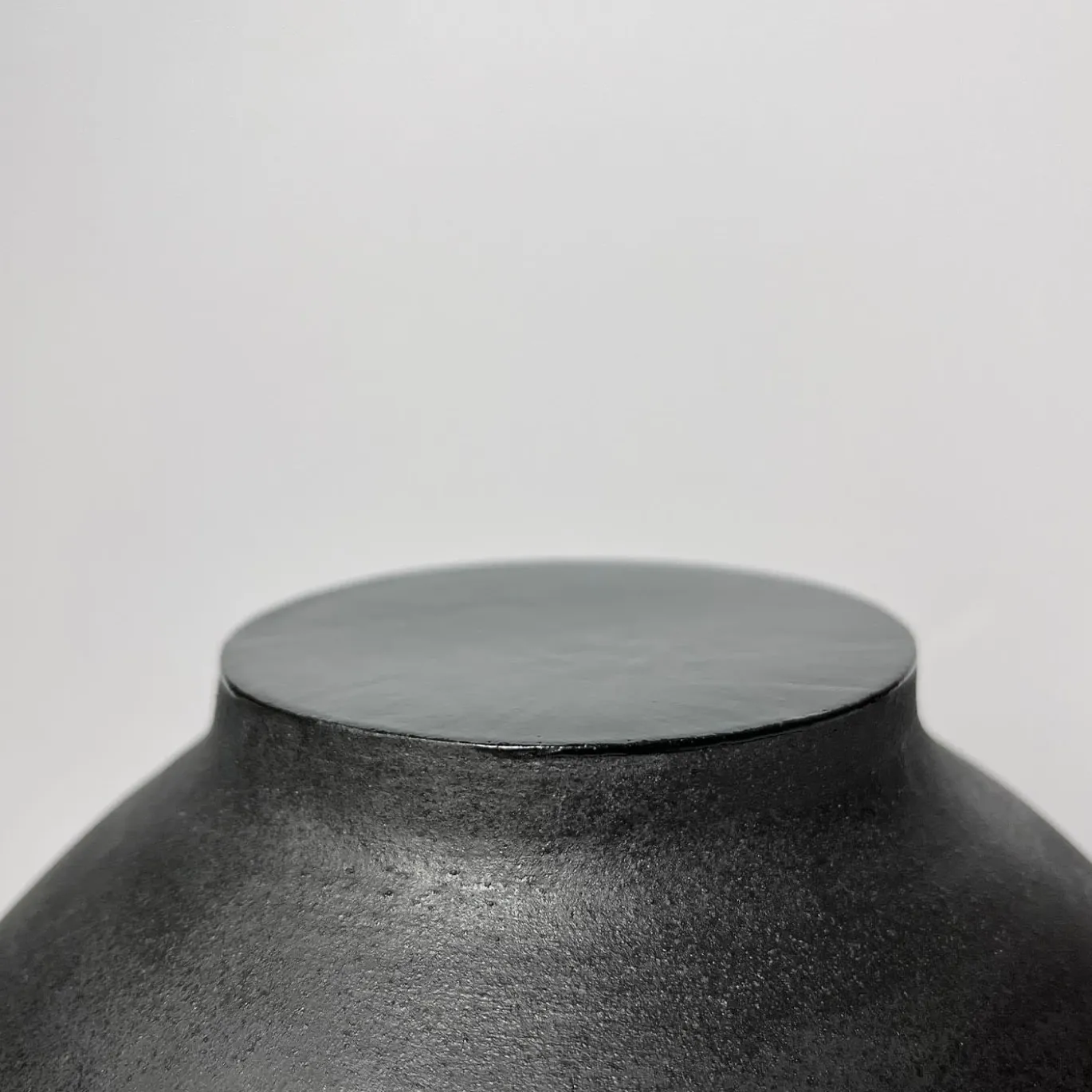 Vaso nero Grès