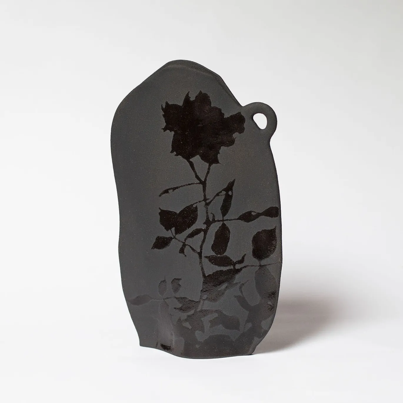 Vaso Ombra in gres nero con dettagli lucidi #2