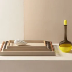 Vassoio Dama medio beige in legno di frassino e pelle