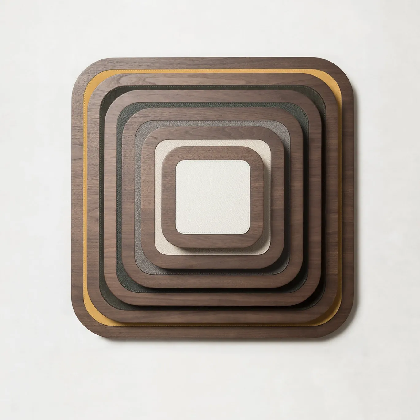 Vassoio quadrato Lloyd N. 3 in Taupe e Noce