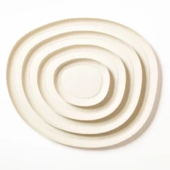 Vassoio rotondo bianco extra large Maris di Kelly Wearstler