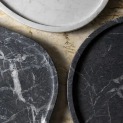 Vassoio rotondo in marmo nero Marquina