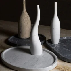 Vassoio rotondo in marmo nero Marquina