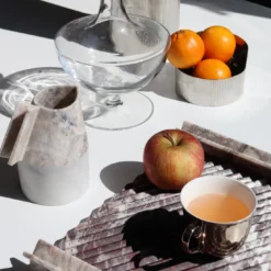 Versi Carafe Small A di Patricia Urquiola